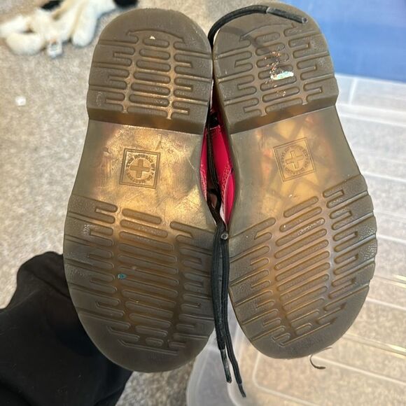 1460 Patent Leather Lace Up Boots - Picture 6 of 7